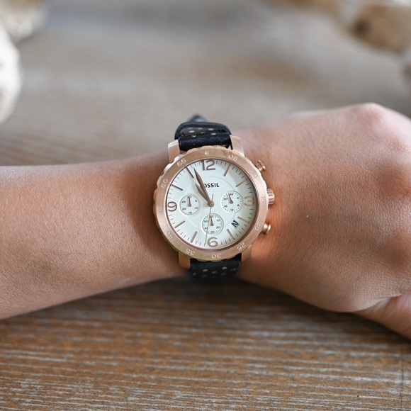 FOSSIL polkadot women watch - Picture 2 of 8